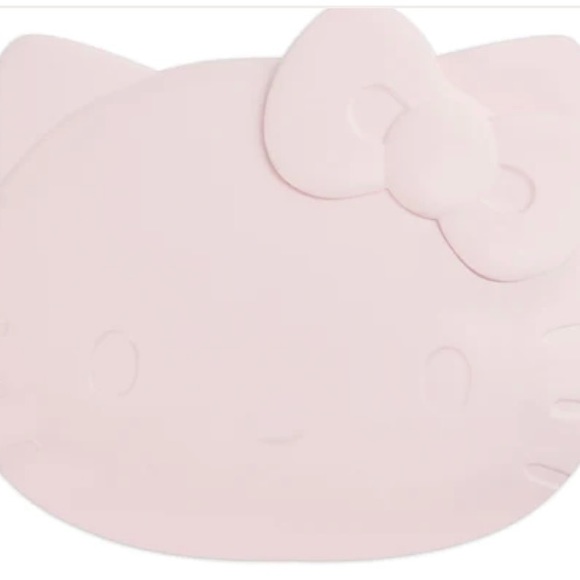 Impressions for Hello Kitty Battery Compact Mirror - Picture 2 of 7